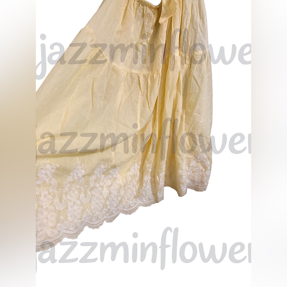 Trixxi butter yellow open tie back embroidered hem fit & flare dress size M new - Picture 8 of 17